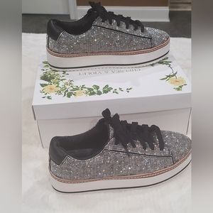 Women Size 8.5 embellished leopard shoes